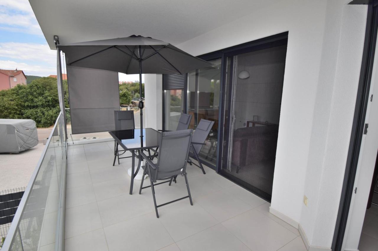 Ferienwohnung Relax-Krk Krk Town Exterior foto
